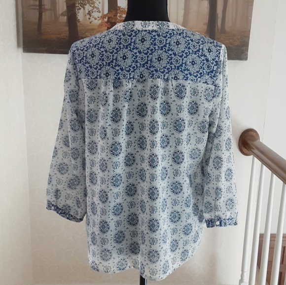 Forever 21 Pleated Floral Blouse - Picture 4 of 8